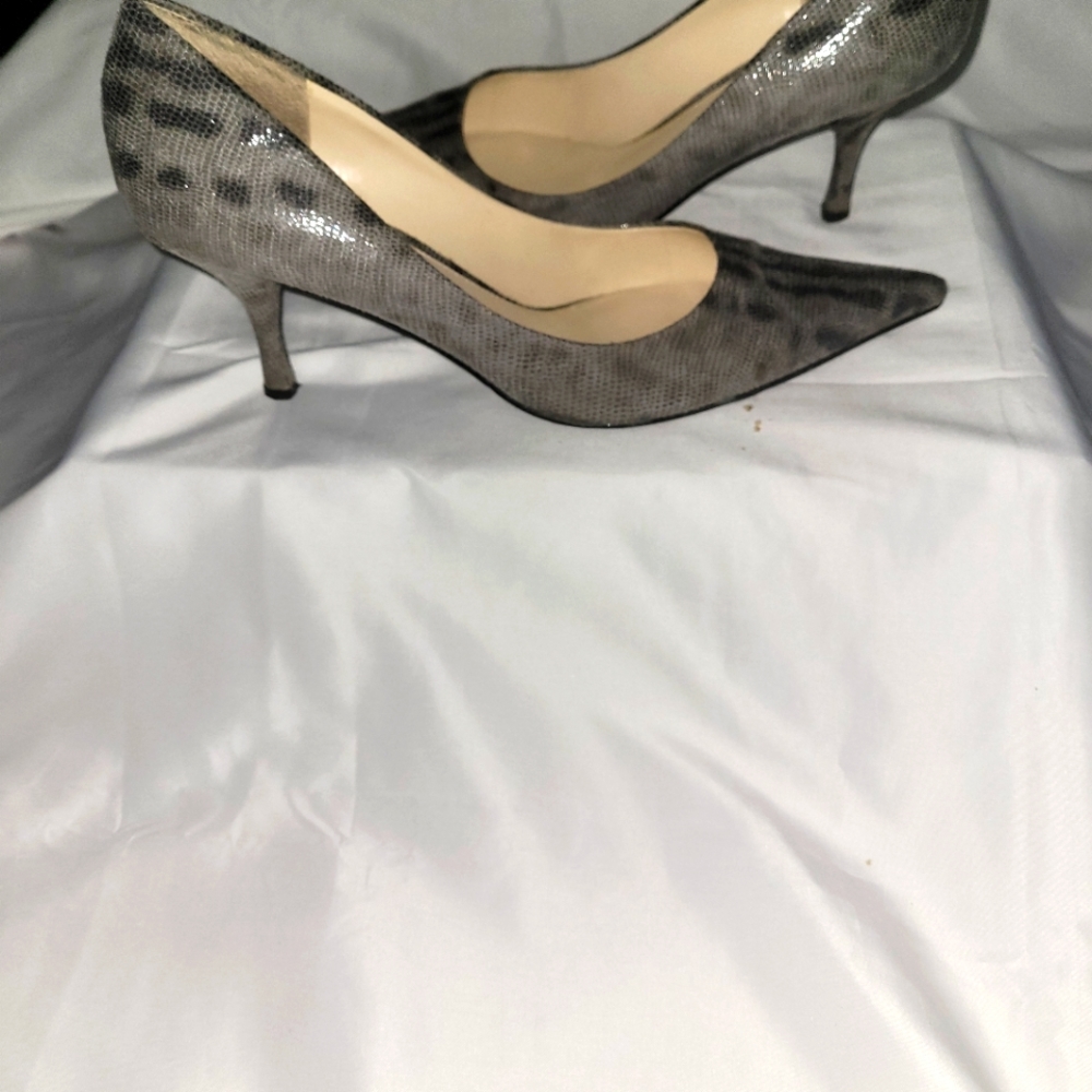 Black and gray heels